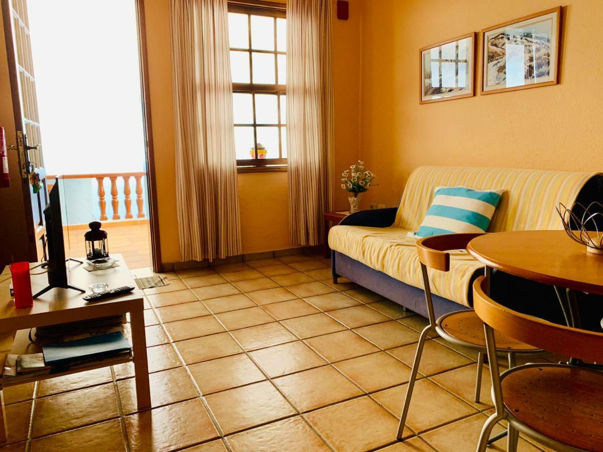 Apartamentos Isla Encantada Puntallana Екстериор снимка