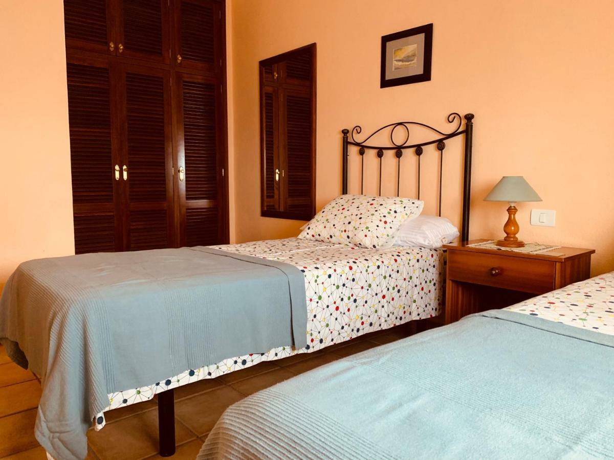 Apartamentos Isla Encantada Puntallana Екстериор снимка